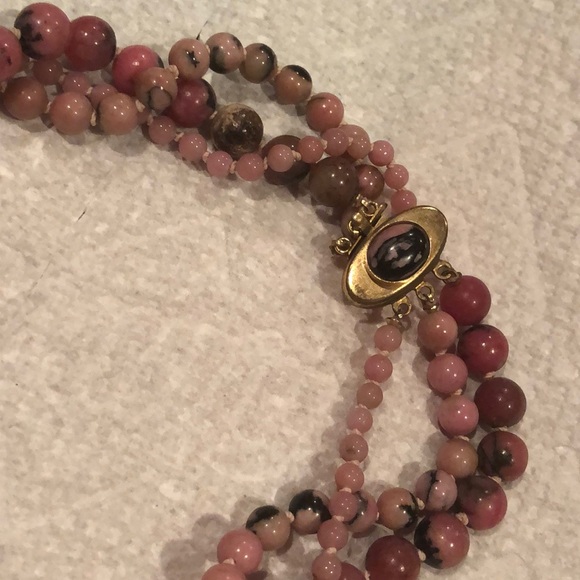 Pink / black Rhodonite beaded necklace & earrings - Picture 2 of 8